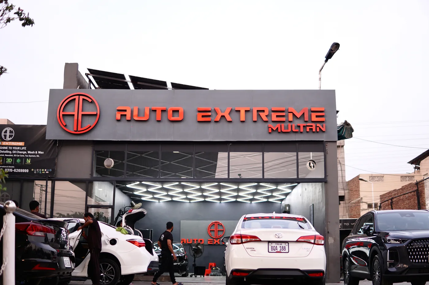 Auto Extreme Multan branch storefront